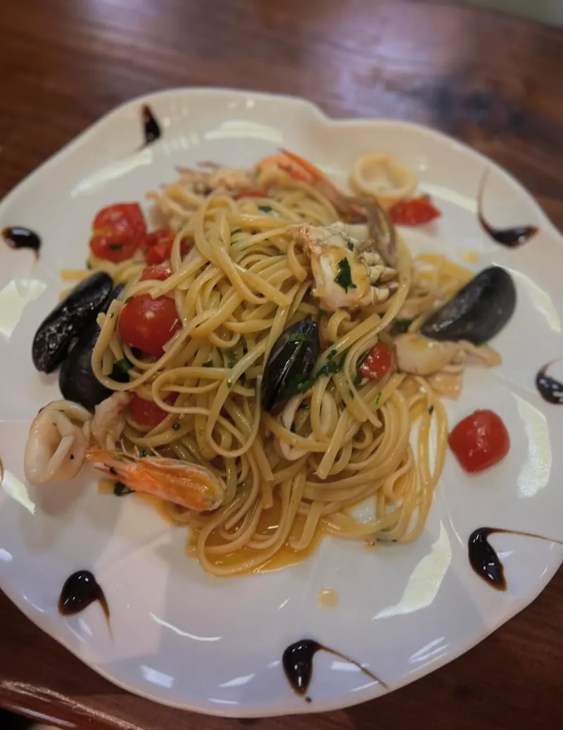 Seafood linguini